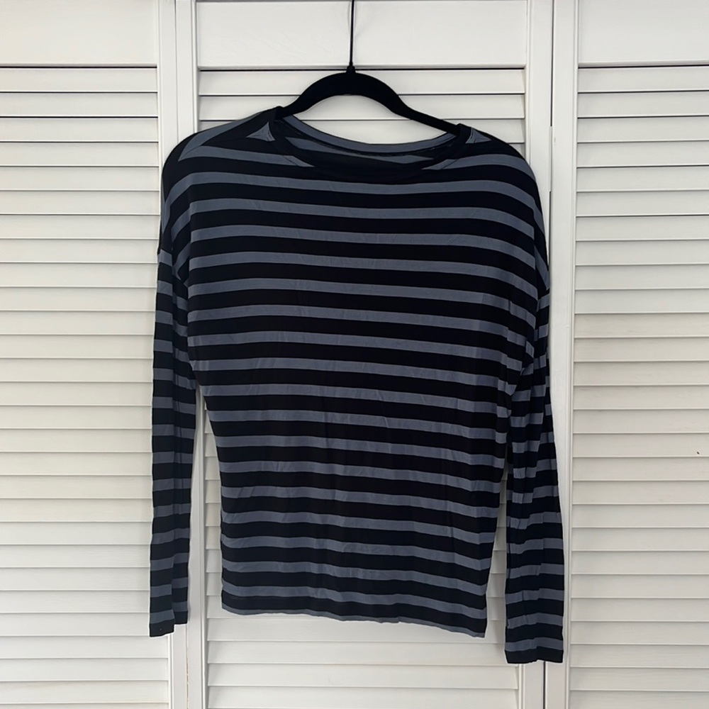 Vince Striped Long-Sleeve Tee
